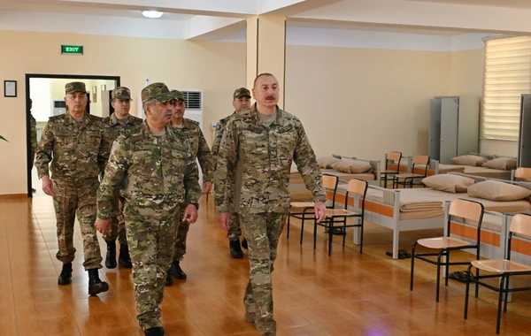 Ильхам Алиев ознакомился с условиями, созданными в одной из воинских частей коммандос - ОБНОВЛЕНО + ФОТО/ВИДЕО