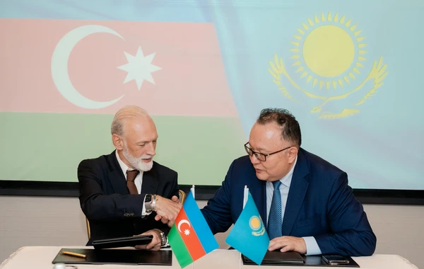 AzerTelecom və Kazakhtelecom Transxəzər layihəsi çərçivəsində müqavilə imzalayıb - FOTO