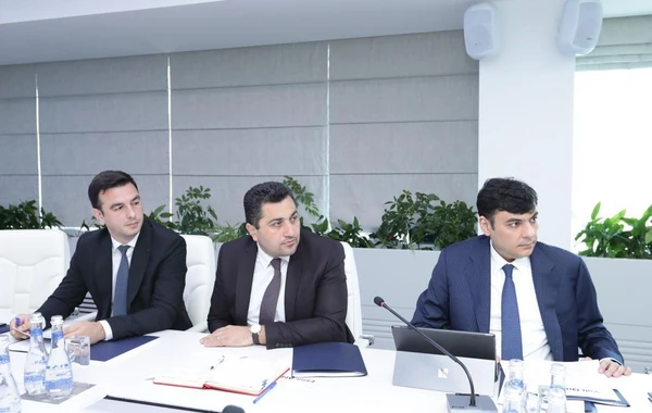 Sosial və İqtisadi məsələlər üzrə Üçtərəfli Komissiyanın növbəti iclası keçirilib - FOTO