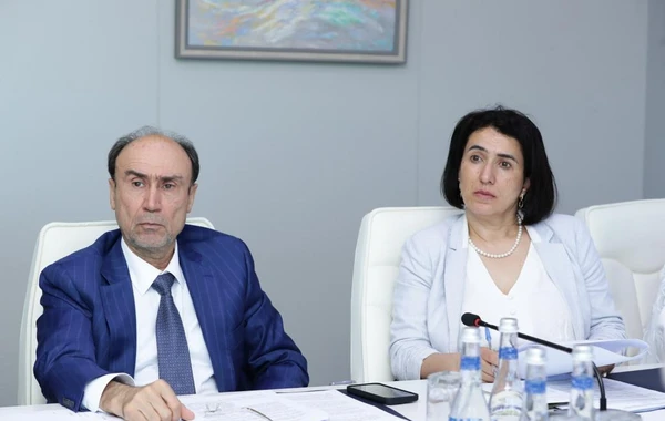 Sosial və İqtisadi məsələlər üzrə Üçtərəfli Komissiyanın növbəti iclası keçirilib - FOTO