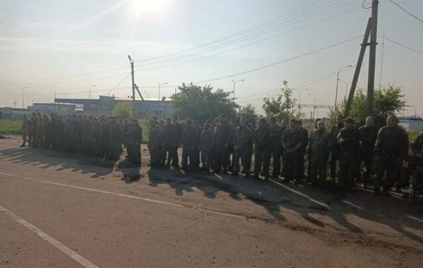 Российская армия сложила оружие в Воронеже - ФОТО