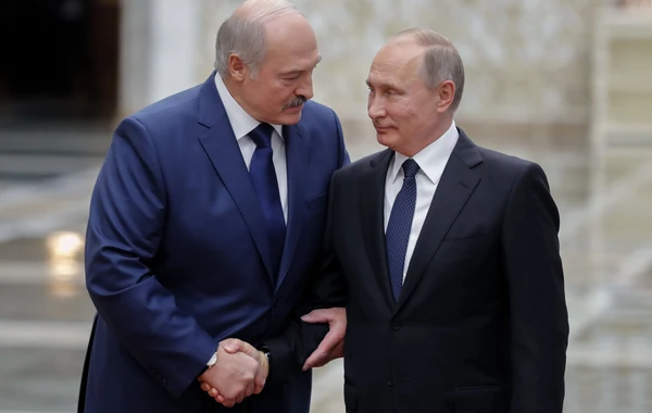 Putin və Lukaşenko arasında telefon danışığı olub