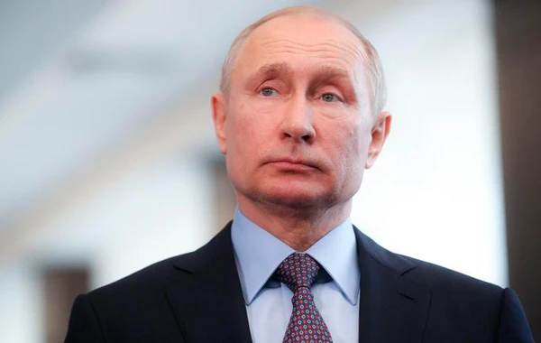 Putin bir neçə həmkarını Rusiyadakı son vəziyyətlə bağlı məlumatlandırıb