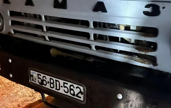 Gecə qanunsuz torpaq, qum və qarışıq süxur daşıyan avtomobillər müəyyən olundu - FOTO