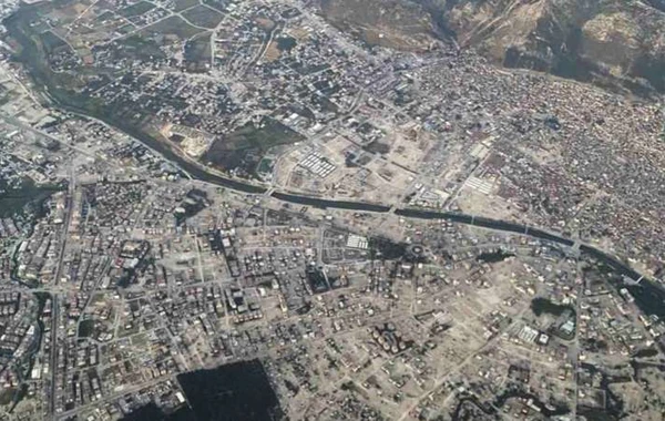 Zəlzələ baş verən Hatayın səmadan görüntüsü - Binalar olan ərazi indi boş qalıb - FOTO