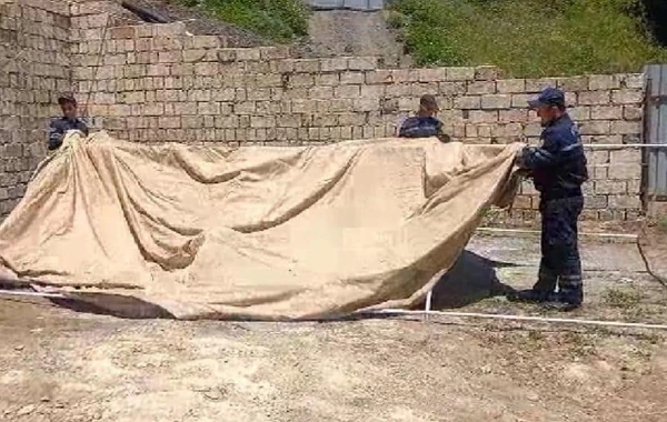 Lerikdə iki ev yararsız vəziyyətə düşüb, vətəndaşlar üçün çadırlar qurulub - FOTO/VİDEO