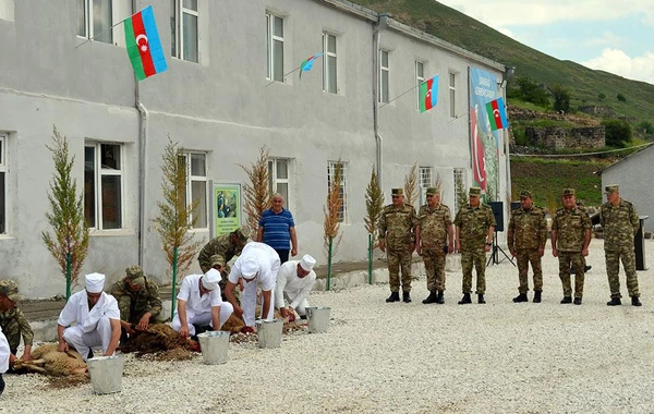 Azərbaycan Ordusunun Baş Qərargah rəisi bir neçə döyüş mövqeyində olub - FOTO