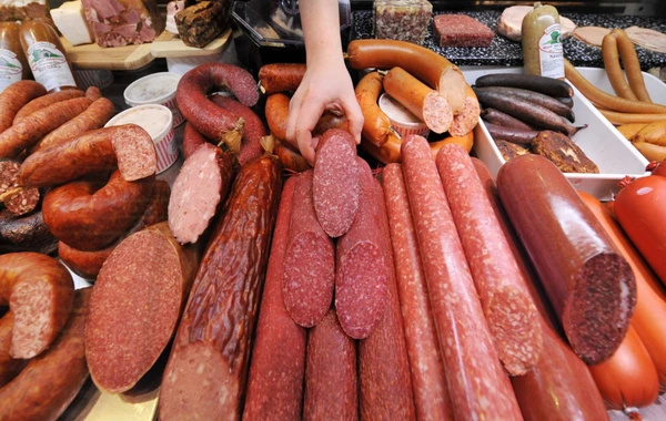 Azərbaycana kolbasa Rusiyadan 4, Almaniyadan 7 manata idxal edilib