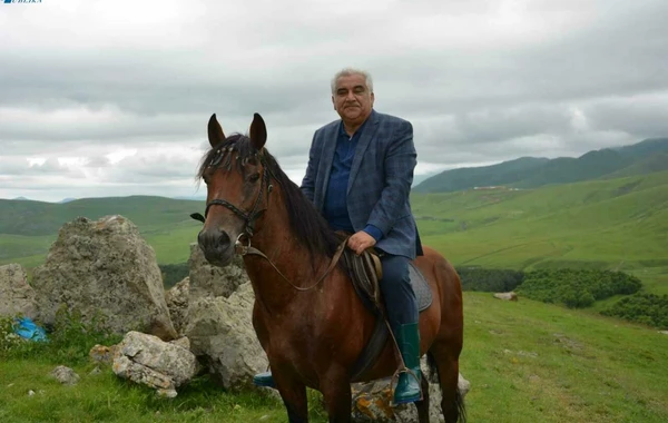 Əhəd Abıyev sakinlərlə görüşə ATLA GETDİ - FOTO