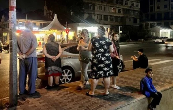 Azərbaycandakı 5,7 bal gücündəki zəlzələ TÜRKİYƏ MƏTBUATINDA - FOTO/VİDEO