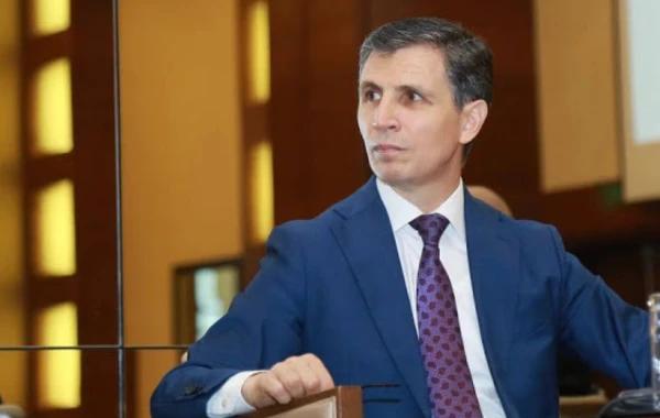 Zahid Oruc: "Bir mənzilin bir neçə nəfərə satılması problemi həllini tapmayıb"