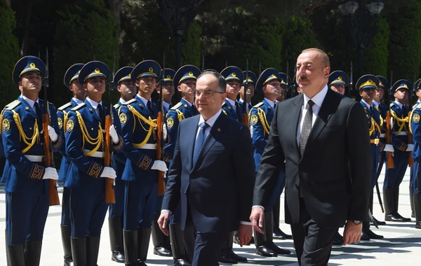 Albaniya Prezidentinin rəsmi qarşılanma mərasimi olub - FOTO