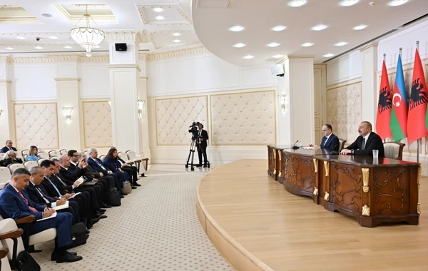 Президенты Азербайджана и Албании выступили с заявлениями для прессы - ОБНОВЛЕНО + ФОТО