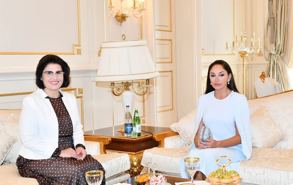 Azərbaycanın və Albaniyanın birinci xanımlarının görüşü olub - FOTO