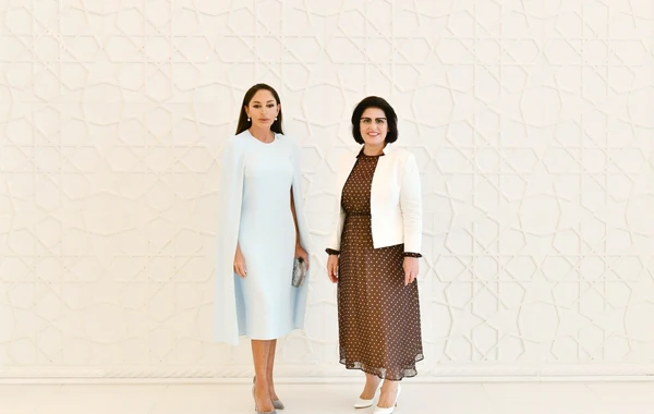 Azərbaycanın və Albaniyanın birinci xanımlarının görüşü olub - FOTO