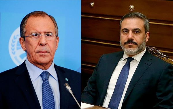 Sergey Lavrov Hakan Fidanla taxıl sazişini müzakirə edib
