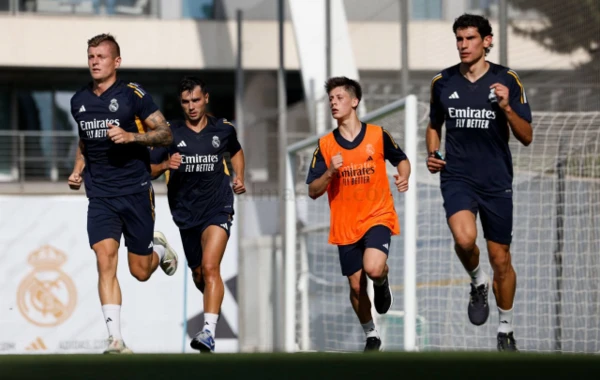 Arda Gülər “Real Madrid”də ilk məşqinə çıxdı - FOTO
