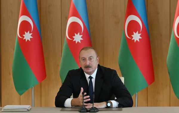 Prezident İlham Əliyevin sədrliyi ilə bu ilin 6 ayının sosial-iqtisadi yekunlarına həsr olunmuş müşavirə keçirilib - YENİLƏNİB - FOTO