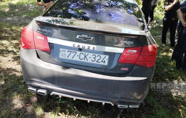 Oğuzda 3 avtomobil toqquşdu, biri kanala aşdı - FOTO