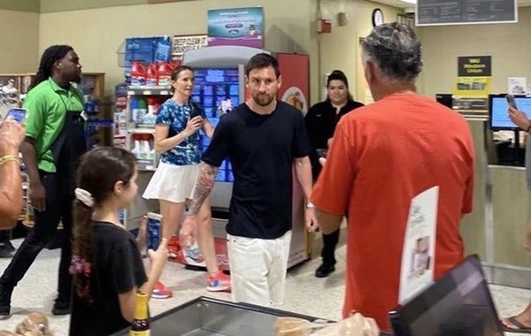 Messi Mayamidə supermarketdə görüntüləndi - FOTO