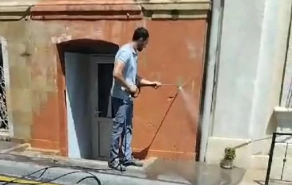 Bakıda tarixi abidəyə müdaxilənin qarşısını alındı - FOTO