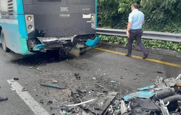 Bakıda aeroport yolunda ağır qəza - FOTO