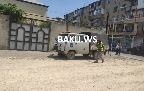 Bakıda asfalt "oyun"u - Yolu niyə bu günə qoyurlar? - FOTO