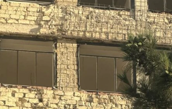 BDU-nun səliqəsiz hörgüsü: Bina sökülə bilərmi? - FOTO