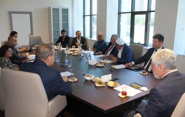 İTV-nin Yayım Şurasına yeni sədr seçilib - FOTO