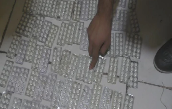 "Həbib" adlı iranlı narkotacirə kuryerlik edən şəxs tutuldu - FOTO