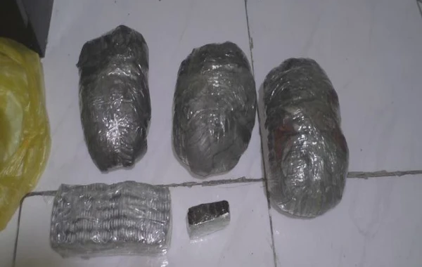 "Həbib" adlı iranlı narkotacirə kuryerlik edən şəxs tutuldu - FOTO
