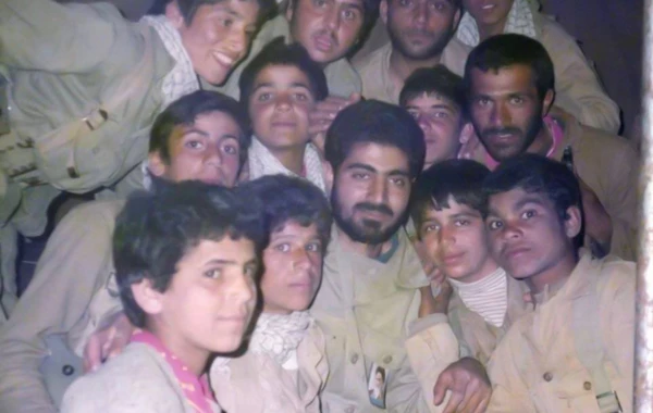 İran molla rejiminin döyüşlərə uşaqları cəlb etdiyinə dair sübut aşkarlandı - FOTO