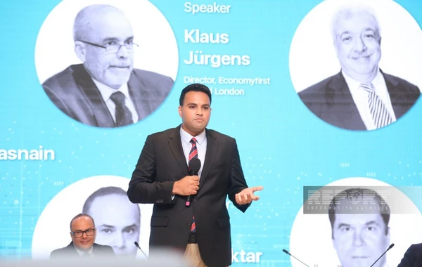 Şuşada Qlobal Media Forumunda ikinci sessiya başlayıb - FOTO