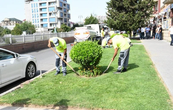 Bu gün Bakının 544 küçəsi yuyulub - FOTO