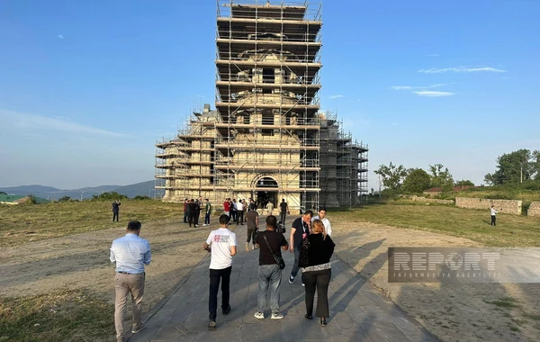 Qlobal Forumun iştirakçıları Şuşanın tarixi məkanları və əsrarəngiz təbiəti ilə tanış olublar - FOTO