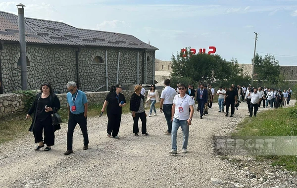 Qlobal Forumun iştirakçıları Şuşanın tarixi məkanları və əsrarəngiz təbiəti ilə tanış olublar - FOTO
