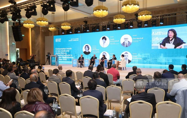 Şuşa Forumunda dezinformasiya və feyk xəbərlərlə mübarizə üsulları müzakirə edilir - FOTO