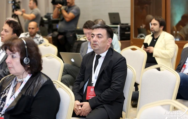На Шушинском медиафоруме обсуждаются методы борьбы с дезинформацией и фейковыми новостями - ФОТО