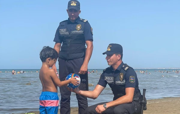 Çimərliklərə əlavə polis naryadları cəlb olunub - FOTO