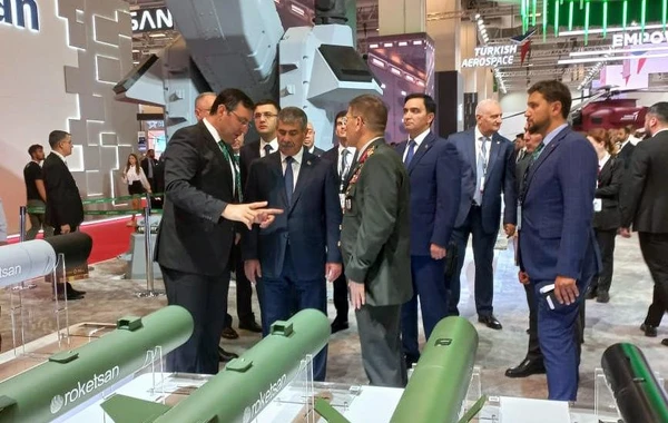 Azərbaycanın müdafiə naziri “IDEF-23” sərgisinin açılış mərasimində iştirak edib - FOTO