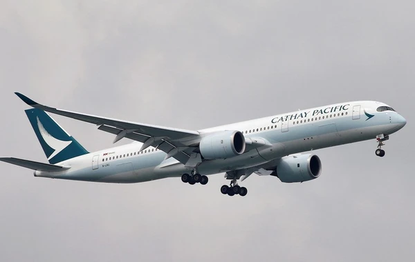 Sürix-Honkonq reysini yerinə yetirən təyyarə Bakı aeroportuna təcili eniş edib