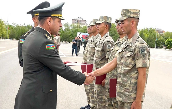 Əlahiddə Ümumqoşun Orduda növbəti ixtisas hazırlığı kursları uğurla başa çatıb - FOTO/VİDEO