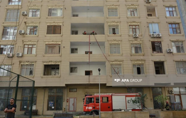 Yasamalda yaşayış binasında yanğın söndürülüb - YENİLƏNİB + FOTO/VİDEO