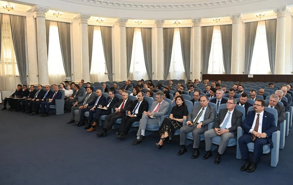 XİN-də Azərbaycanda akkreditə olunmuş diplomatik korpus üçün brifinq keçirilib - FOTO