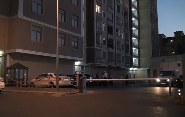 Çoxmərtəbəli yaşayış binasında həyəcanlı anlar - VİDEO