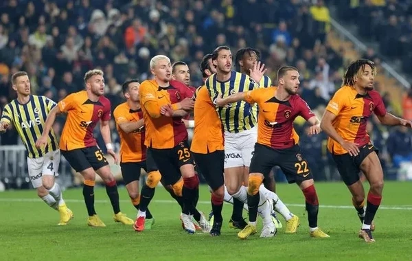 “Fənərbağça” daha 2 futbolçu ilə anlaşdı