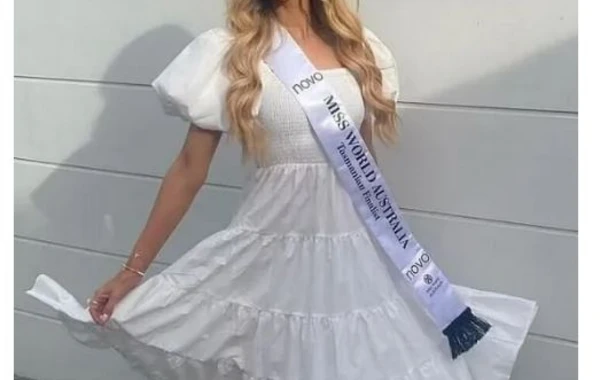 27 yaşlı model xərçəngə tutuldu, 7 saat əməliyyat olundu, sevgilisindən ayrıldı - FOTO