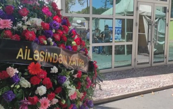 Surət Hüseynov dəfn edildi - FOTO/VİDEO - YENİLƏNİB