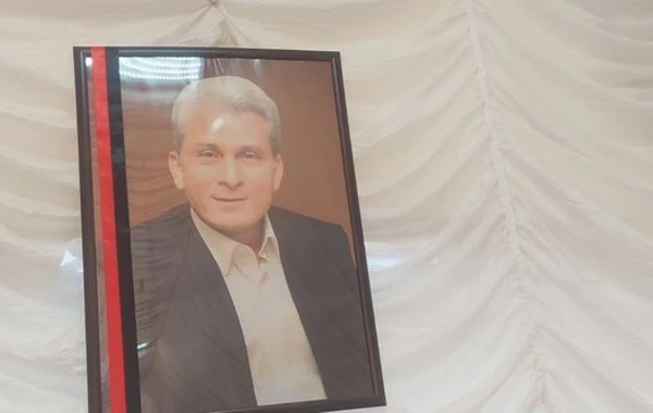Surət Hüseynov dəfn edildi - FOTO/VİDEO - YENİLƏNİB