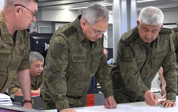 Şoyqu “Mərkəz” qoşun qruplaşmasının ön komanda məntəqəsinə baş çəkib